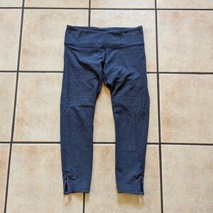 Lululemon Dhanurasana Crop II